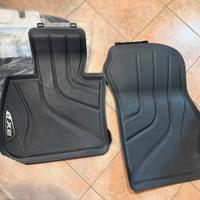 Tappetini gomma originali BMW X2 completi.