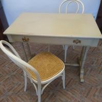 Tavolino e due sedie shabby chic