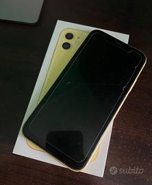 Apple iPhone 11 64 GB + Cover