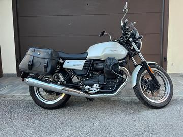 Moto Guzzi V7 III Special