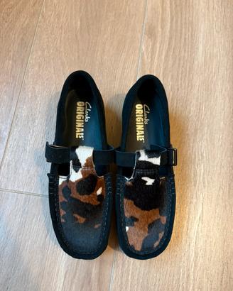 Clarks Wallabee T bar