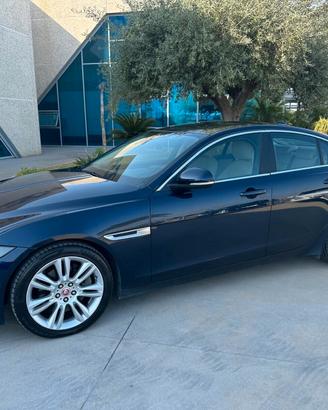 Jaguar XE 2.0d i4S 180cv auto T-stock