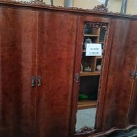 armadio in stile chippendale