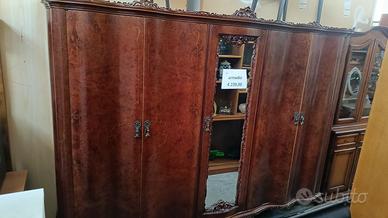 armadio in stile chippendale