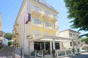Palazzo / Stabile di 1137 m² a Rimini