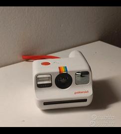polaroid go