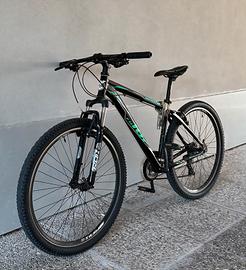BICICLETTA MONTAIN-BIKE