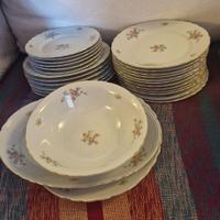 Servizio piatti porcellana Italiana Monopoli