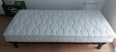 Rete con doghe incluso materasso