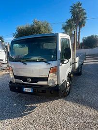 Nissan Cabstar 35-13 Cassone fisso