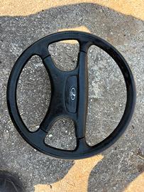 Volante a griglia anteriore Lada Niva