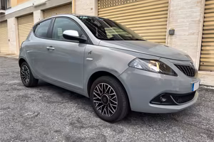 Lancia Ypsilon Alberta Ferretti