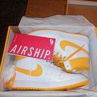 NIKE JORDAN AIR SHIP GIALLE