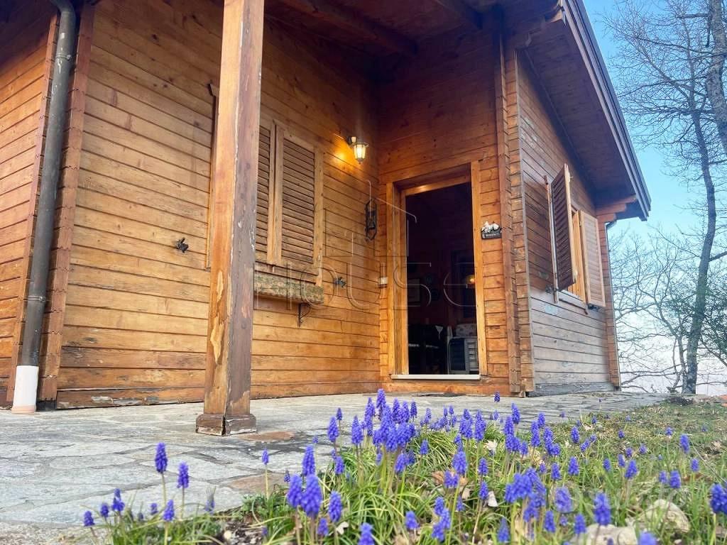 Rustico / Casale di 126 m² con 5 locali e box auto - Vista 2