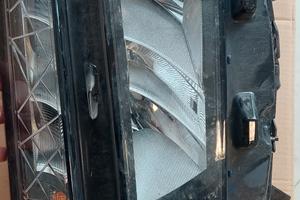 fanale anteriore KAMIQ