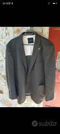 Giacca sartoriale Bugatti.. articolo pari al nuovo