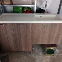 Mobile bagno con vano lavatrice