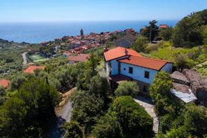VILLA SINGOLA A COSTARAINERA