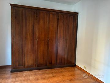 armadio comò e comodini in legno
