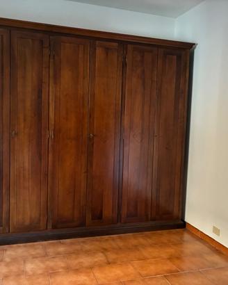 armadio comò e comodini in legno