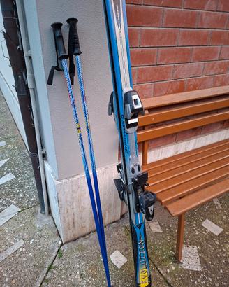 Sci carving completi di attacchi e scarponi