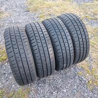 4 gomme carico Pirelli 195/60/16C COME NUOVE DOT23