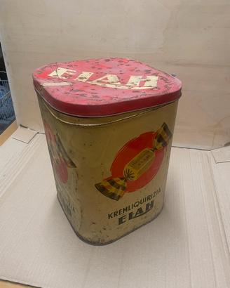 Scatola di latta vintage Elah
