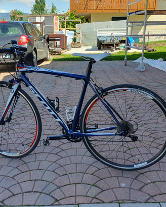 Bicicletta da strada donna Scott CR1/30