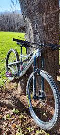 MTB da trail Rhyme Specialized