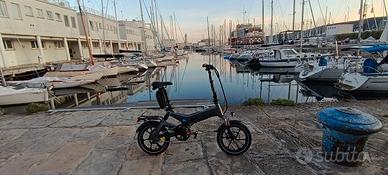 Bicicletta elettrica pieghevole Hitway 