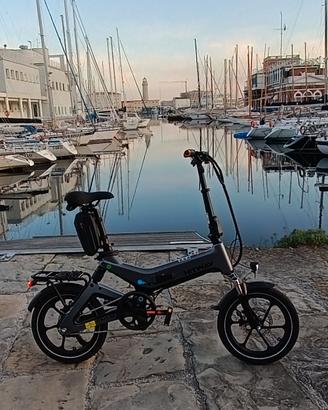 Bicicletta elettrica pieghevole Hitway 