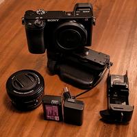 Sony a6100 + 16-50 + vertical Grip