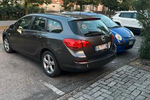 Opel Astra 2012