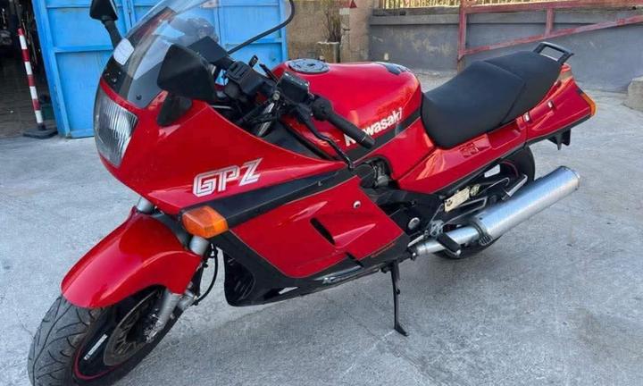 Kawasaki gpz 1000 rx
