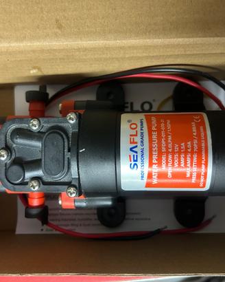 Pompa acqua SEAFLO 12V 1.5A 4LPM 4 LITRI/MIN