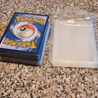 LOTTO 60 CARTE POKEMON +60 SLEVEES TRASPARENTI