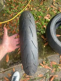 Gomma anteriore moto 120/70/17