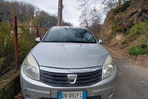 Dacia Sandero 1.4 benzina gpl