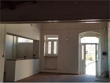 Pzza Santa Lucia centralissimo locale--3479246944