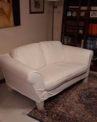 DUE DIVANI B & B