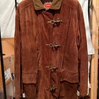 Cappotto scamosciato con interno rosso
