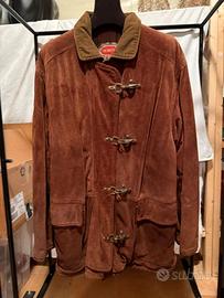 Cappotto scamosciato con interno rosso