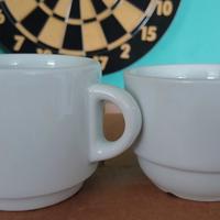 tazze da cappuccino e colazione 