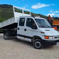 Autocarro Iveco Daily C13