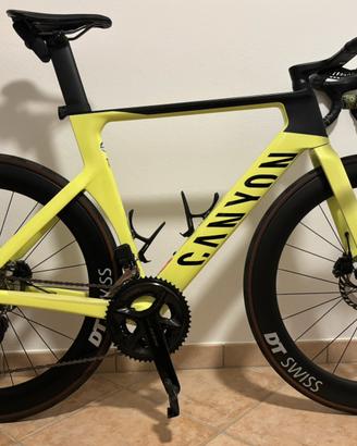 Bici da corsa Canyon Aeroad