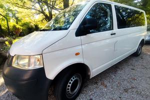 Volkswagen Transporter T5 9 posti