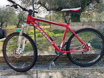 Muontain bike Cannondale