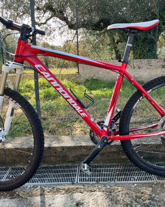 Muontain bike Cannondale