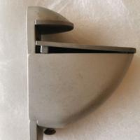 16 staffe e supporti per mensole