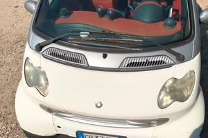 Smart 700 city-coupé pure (45 kW)